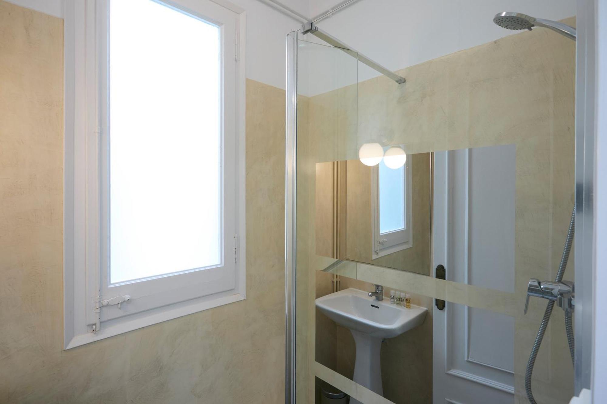 63par1016- Sunny In Paralel Apartamento