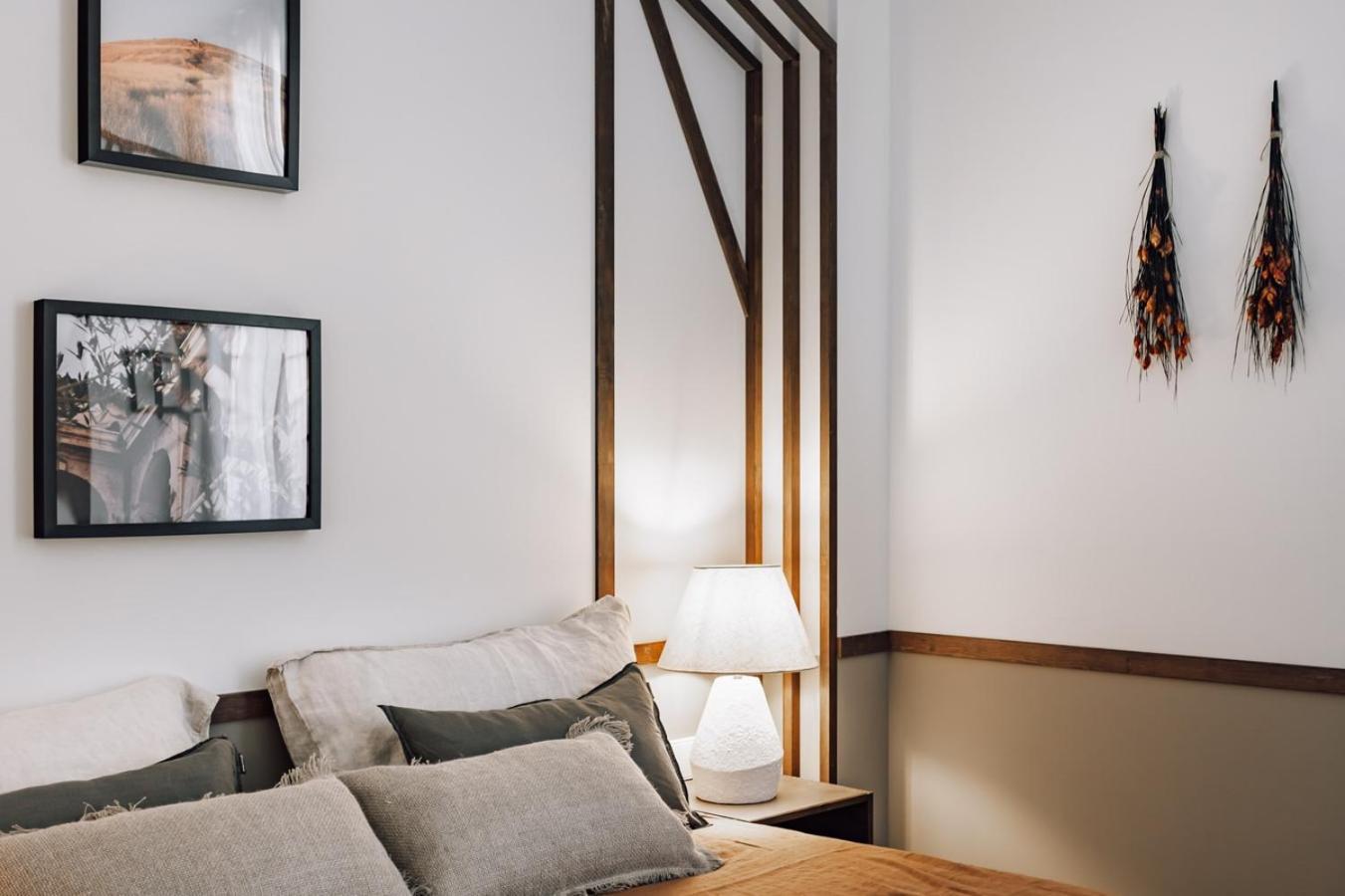 Botijo - 2 Bedrooms In Eixample Esquerra Barcelona