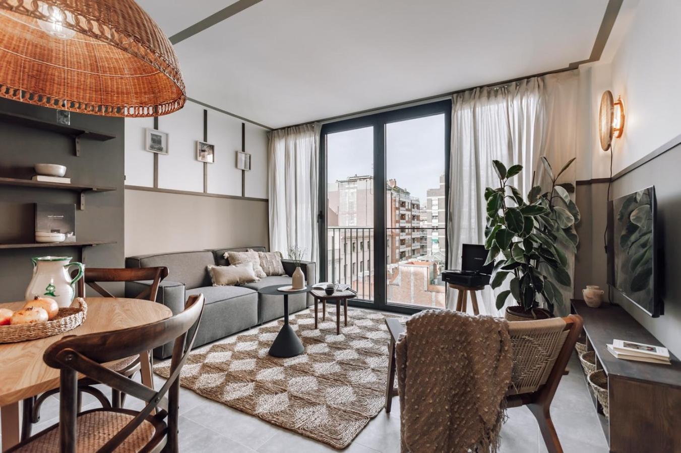 Botijo - 2 Bedrooms In Eixample Esquerra Apartamento