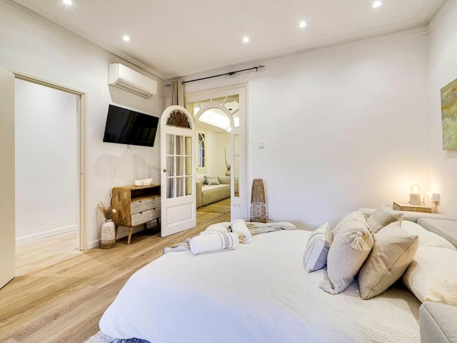 Casa Modernista En Paseo De Gracia Apartamento