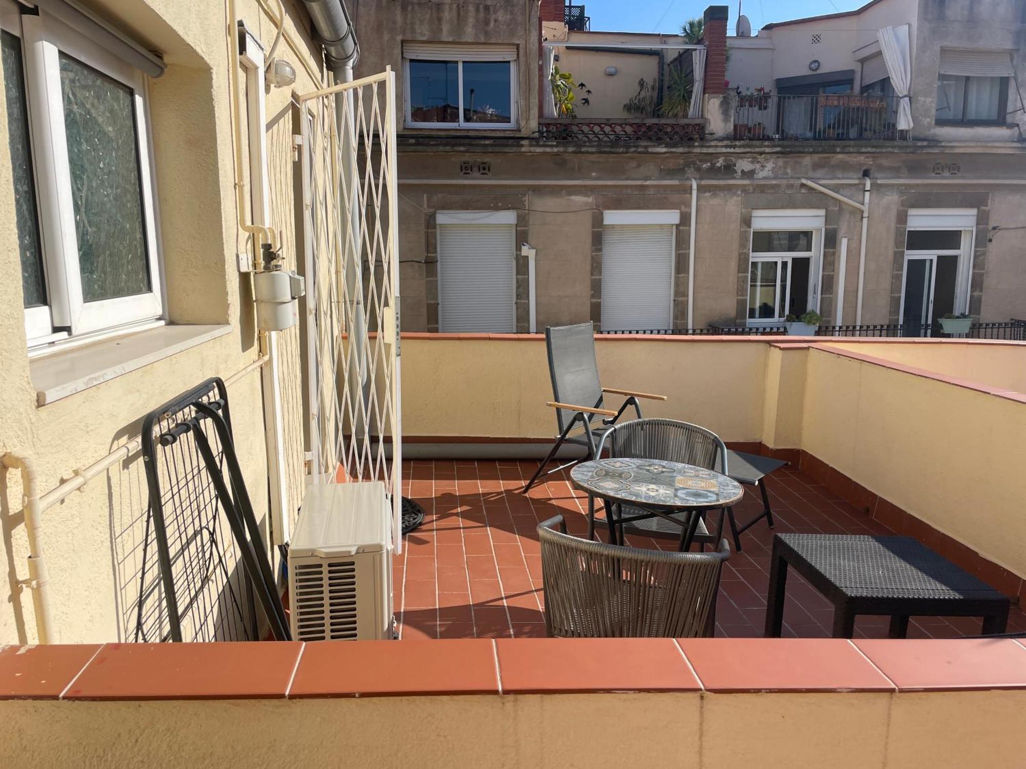 - Iberia Apartamento *
