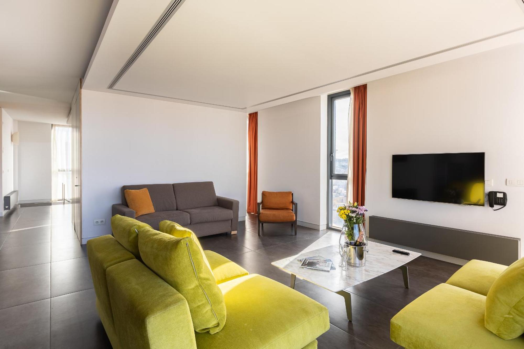 Cosmo Sants Apartment
