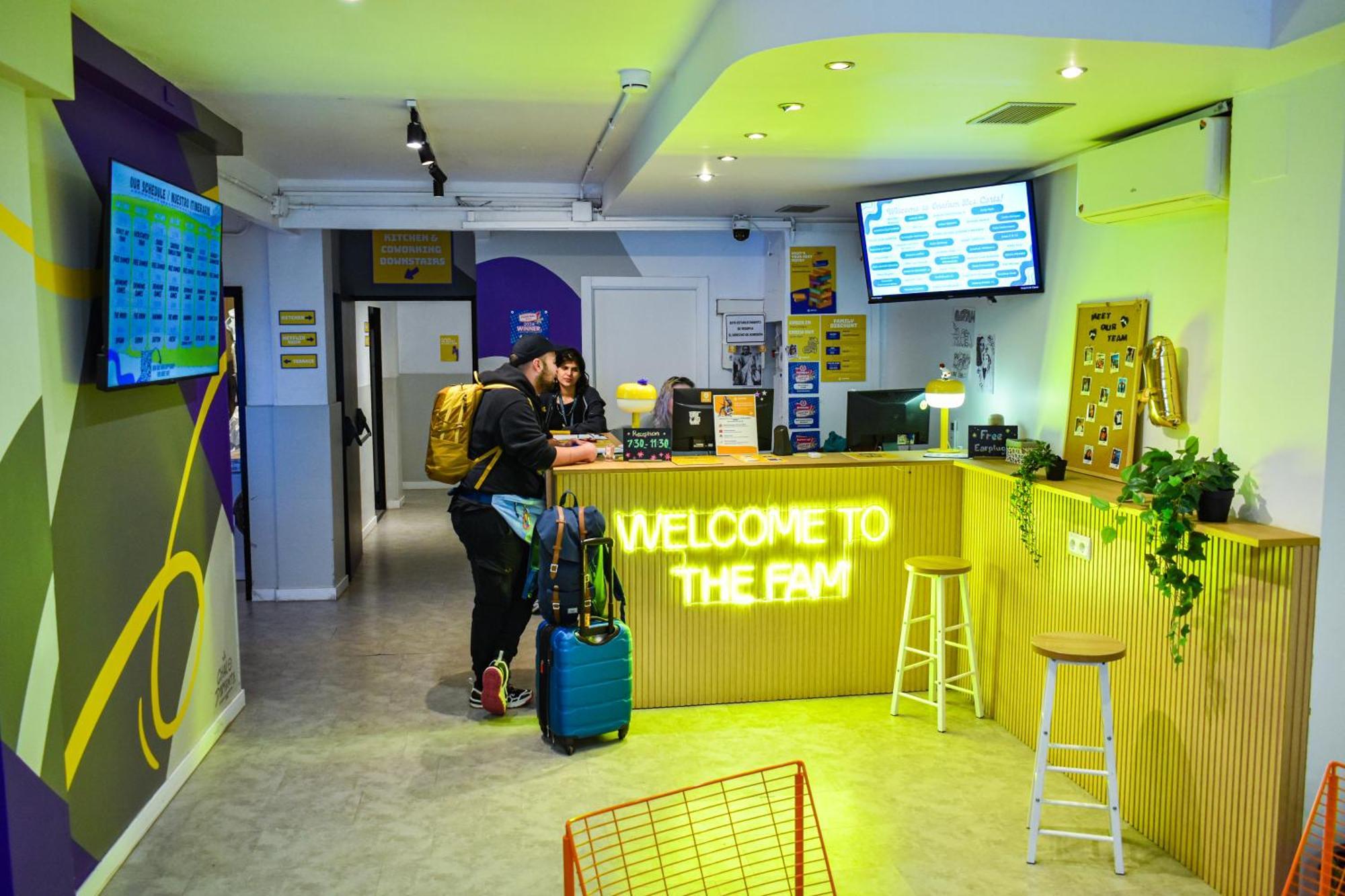 Onefam Les Corts Hostal Barcelona
