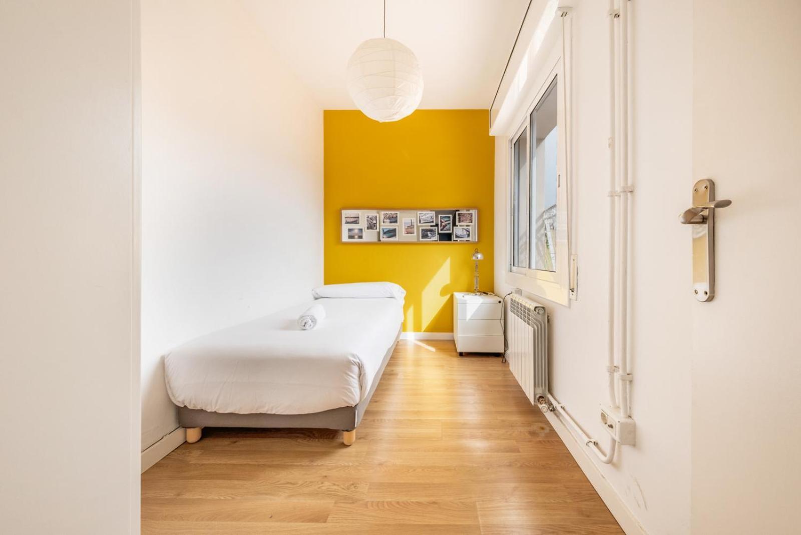 Ainb Sants Apartamento *