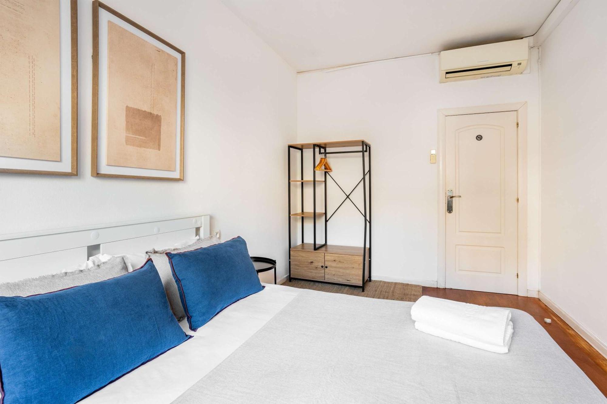 Next To Sagrada Familia 4-bedroom * Barcelona