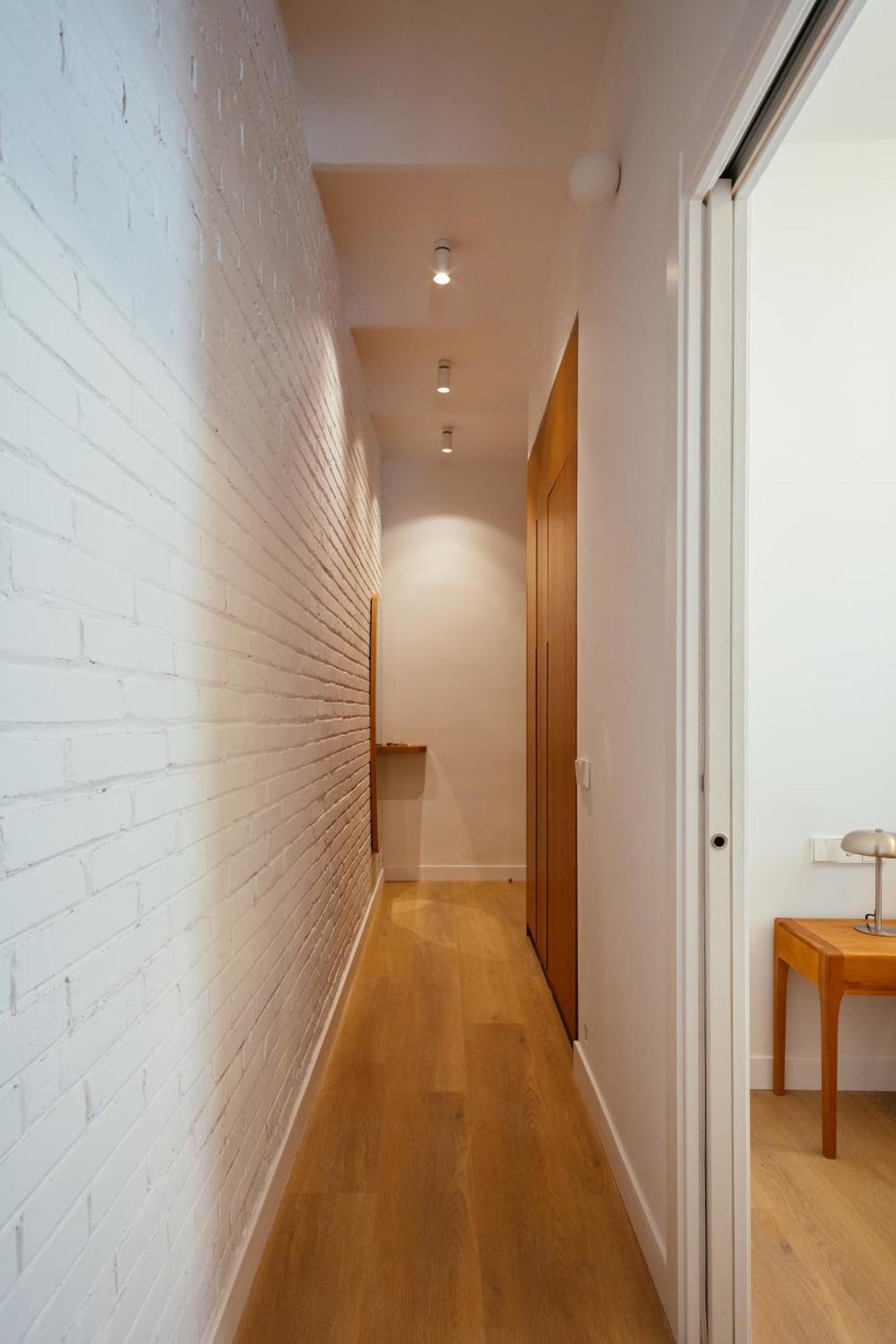 Newly Renovated Stylish Eixample - Great Location Barcelona