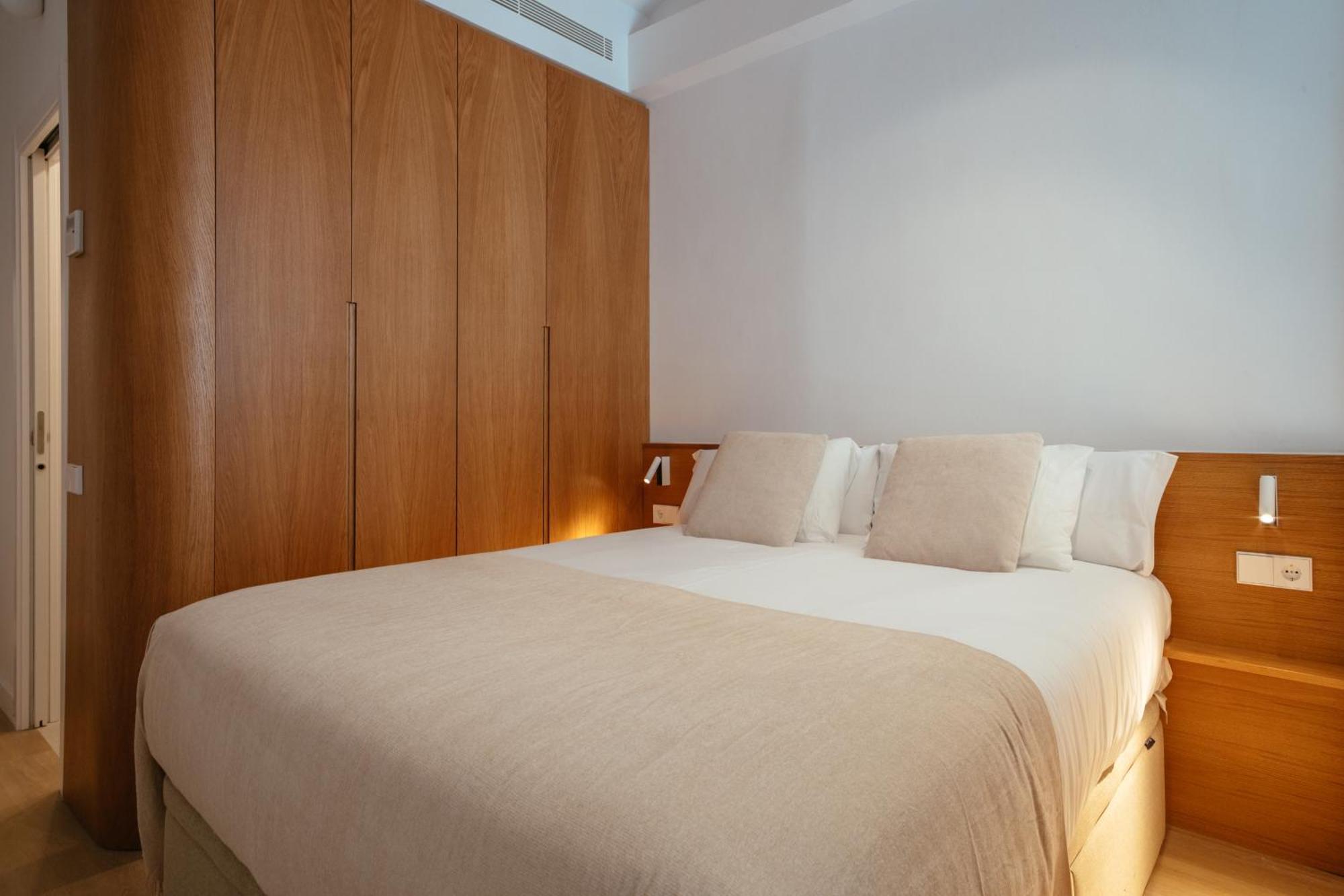 Apartamento Newly Renovated Stylish Eixample - Great Location Barcelona