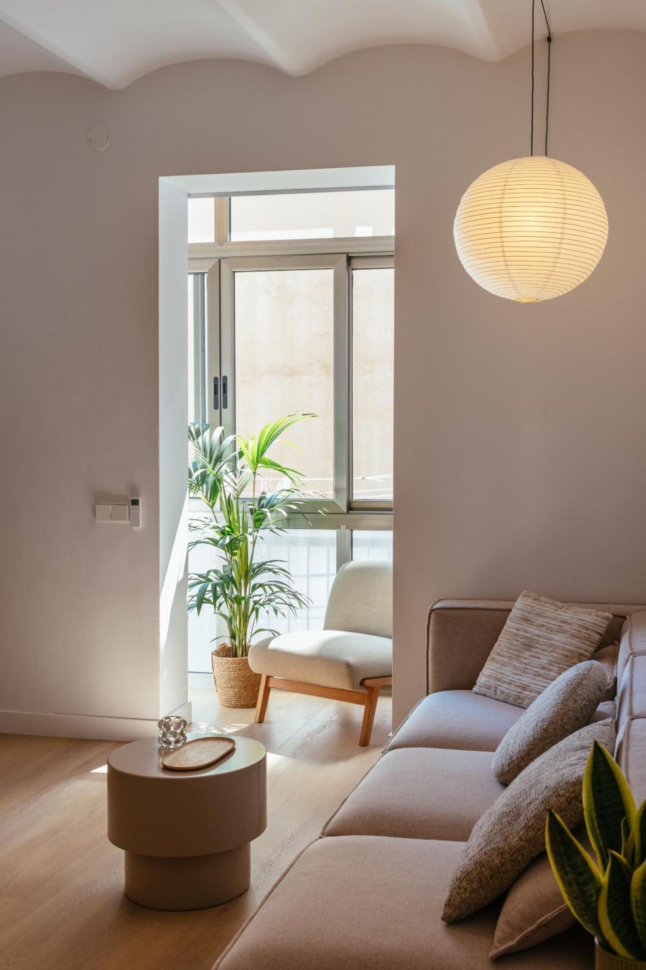 Newly Renovated Stylish Eixample - Great Location * Barcelona