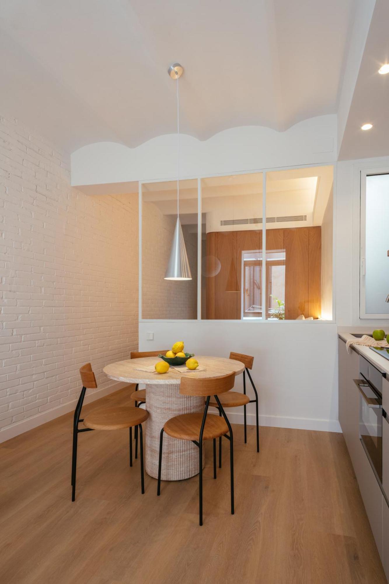 Newly Renovated Stylish Eixample - Great Location *