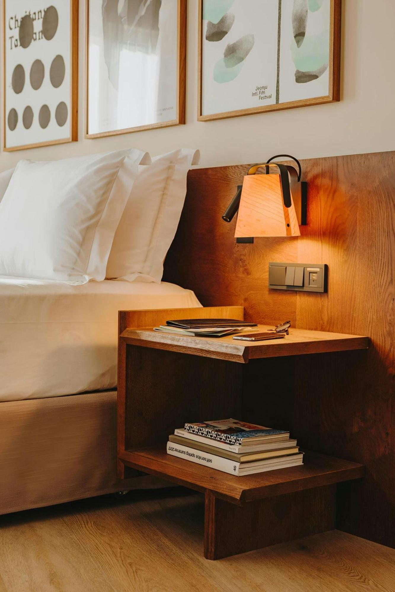 Casa Luz Placa Universitat, Sonder By Marriott Bonvoy Hotel Barcelona