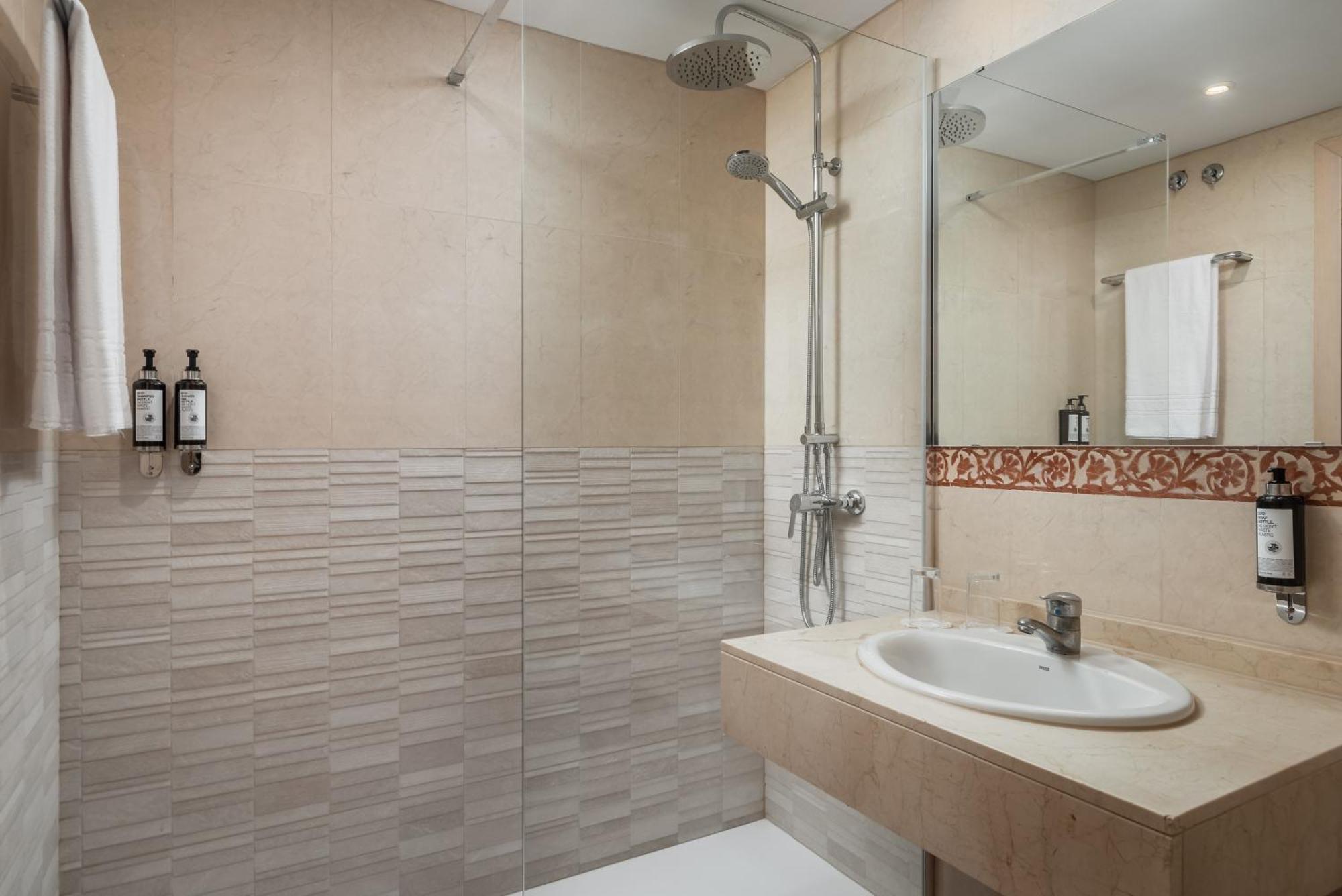 Hotel Sunotel Aston Barcelona
