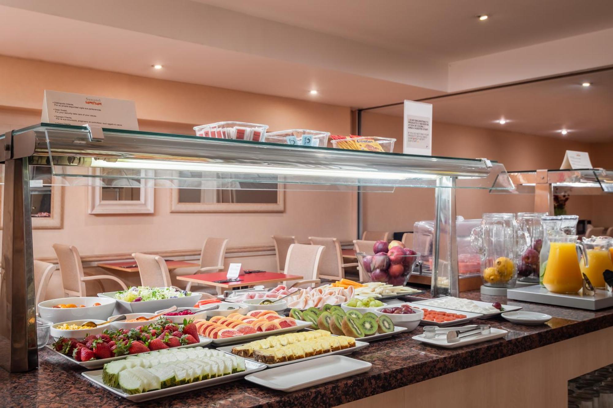 Sunotel Aston Hotel 3*