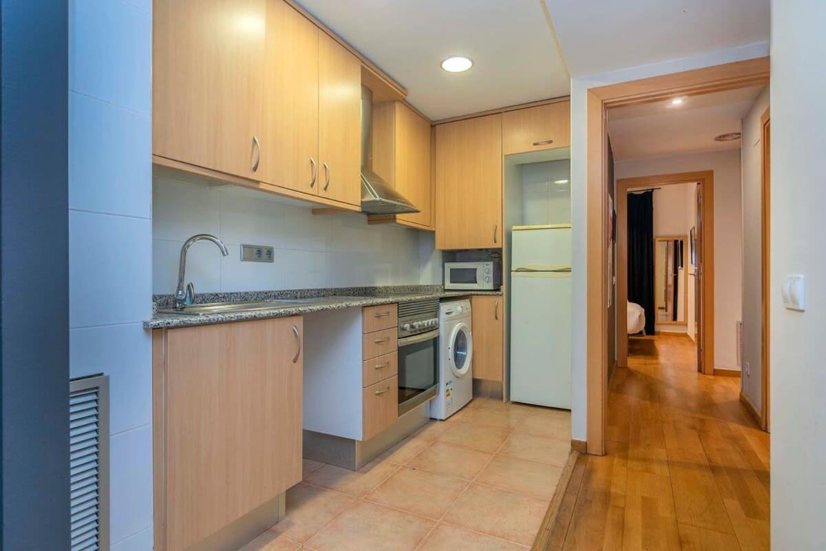Apartamento 2 Bedroom With Balcony In Eixample 3-2