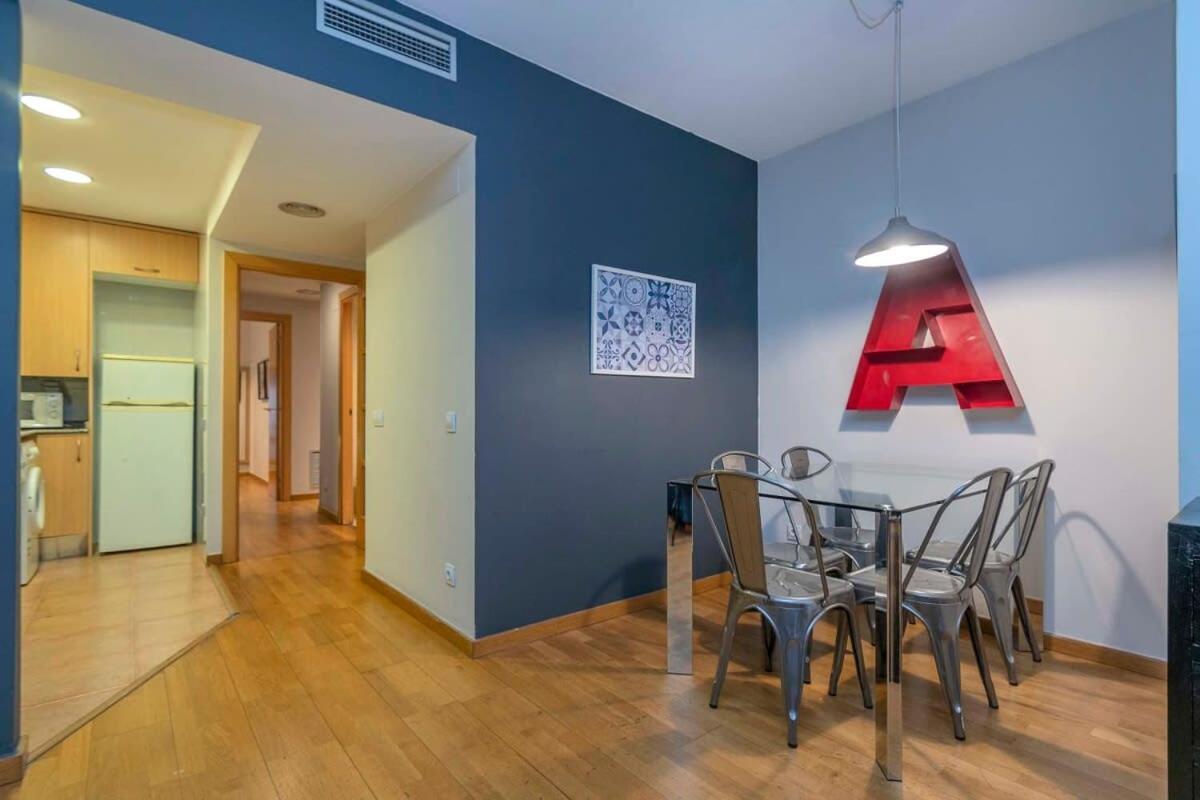 Apartamento 2 Bedroom With Balcony In Eixample 3-2 Barcelona