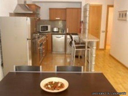 Mh S. Familia Apartamento *