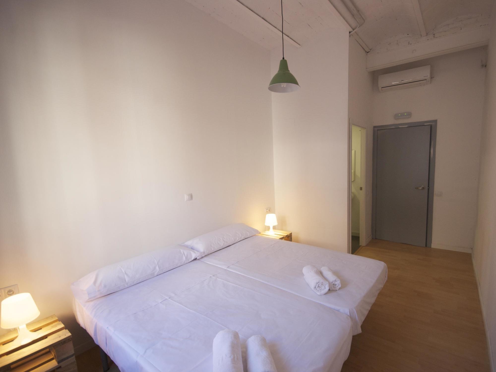 Bed & Bike Hostal *