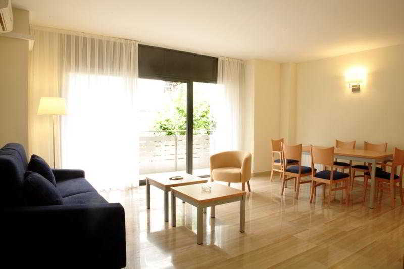 Mh Sants Hotel 2*