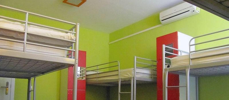 Hostal Onefam Les Corts Barcelona