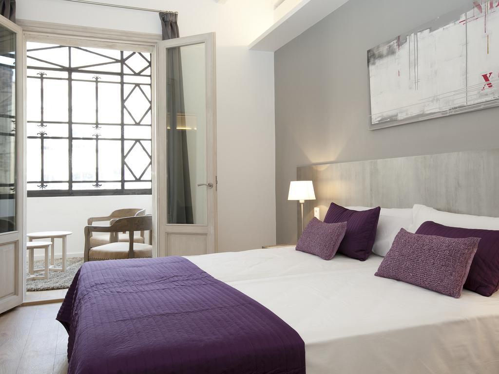 Rent Rambla Catalunya * Barcelona