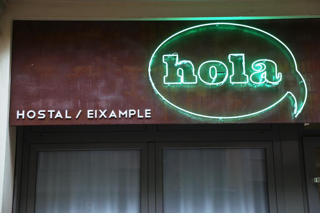 Hostal Hola Eixample Barcelona