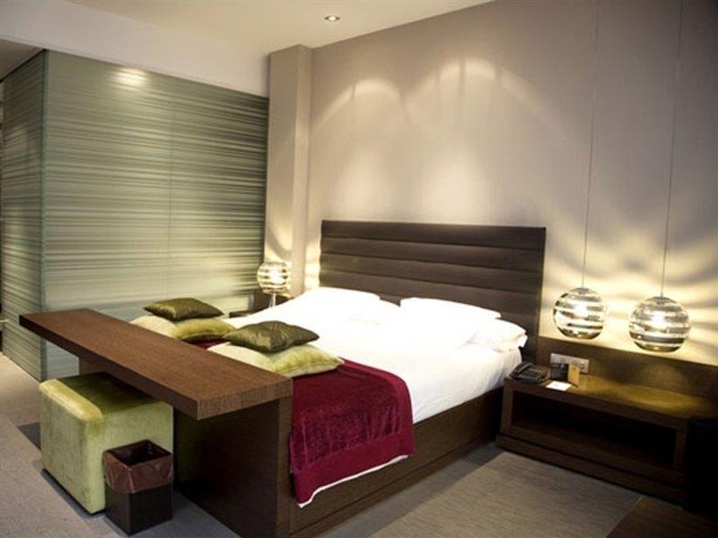Olivia Plaza Hotel 4*
