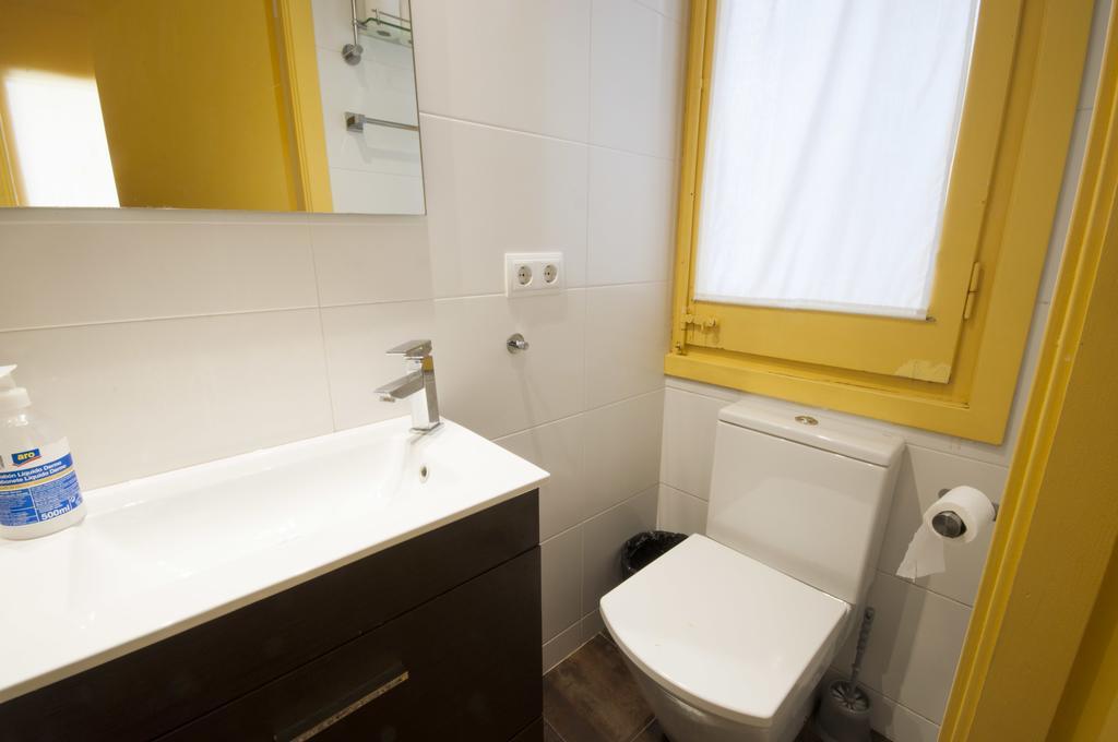 Hostal Residencia Albergue Studio *