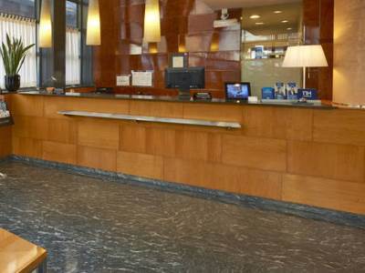 Hotel Nh Entenza