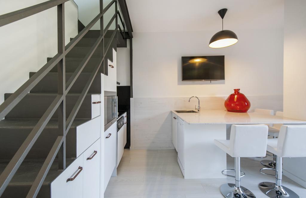 Penthouse Private Terrace Sustainable Keyless Access