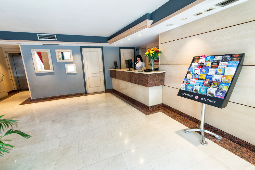 Hotel Sunotel Aston 3*