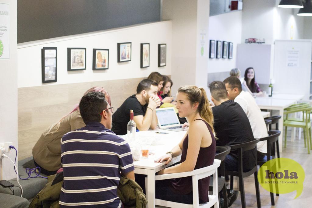 Hostal Hola Eixample Barcelona