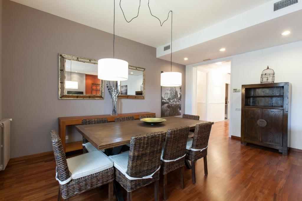 Serennia Ramblas - Placa Catalunya Apartamento