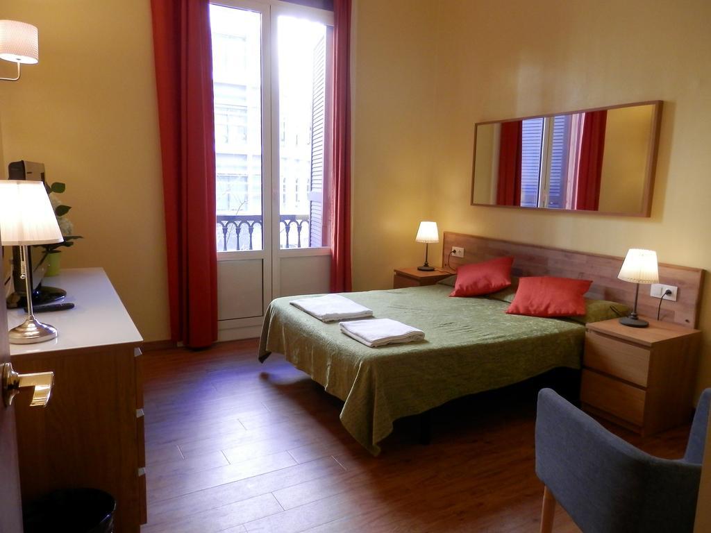 Hostal Garden *