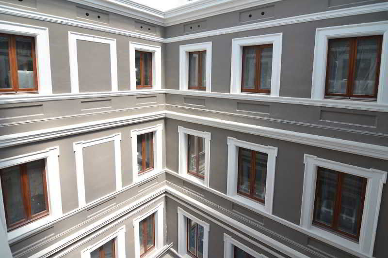 Granvia Hotel 3*