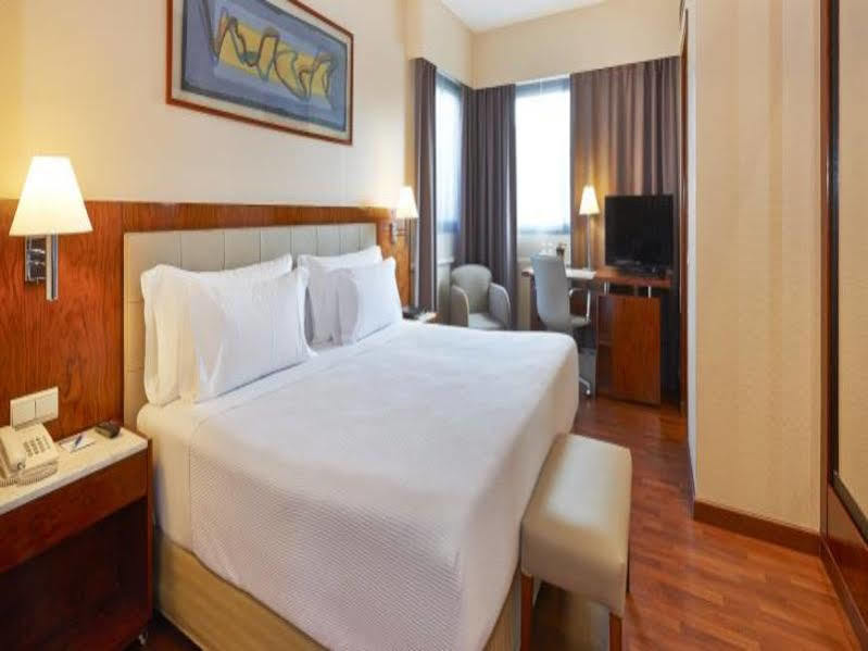 Nh Entenza Hotel