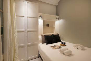 Nextdoor Gaudi Apartamento