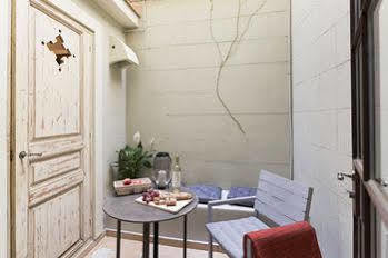Nextdoor Gaudi Apartamento