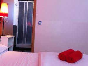 Hostal Mediterranean
