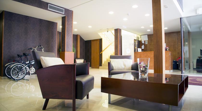 Bcn Urbaness Del Comte Hotel 2*