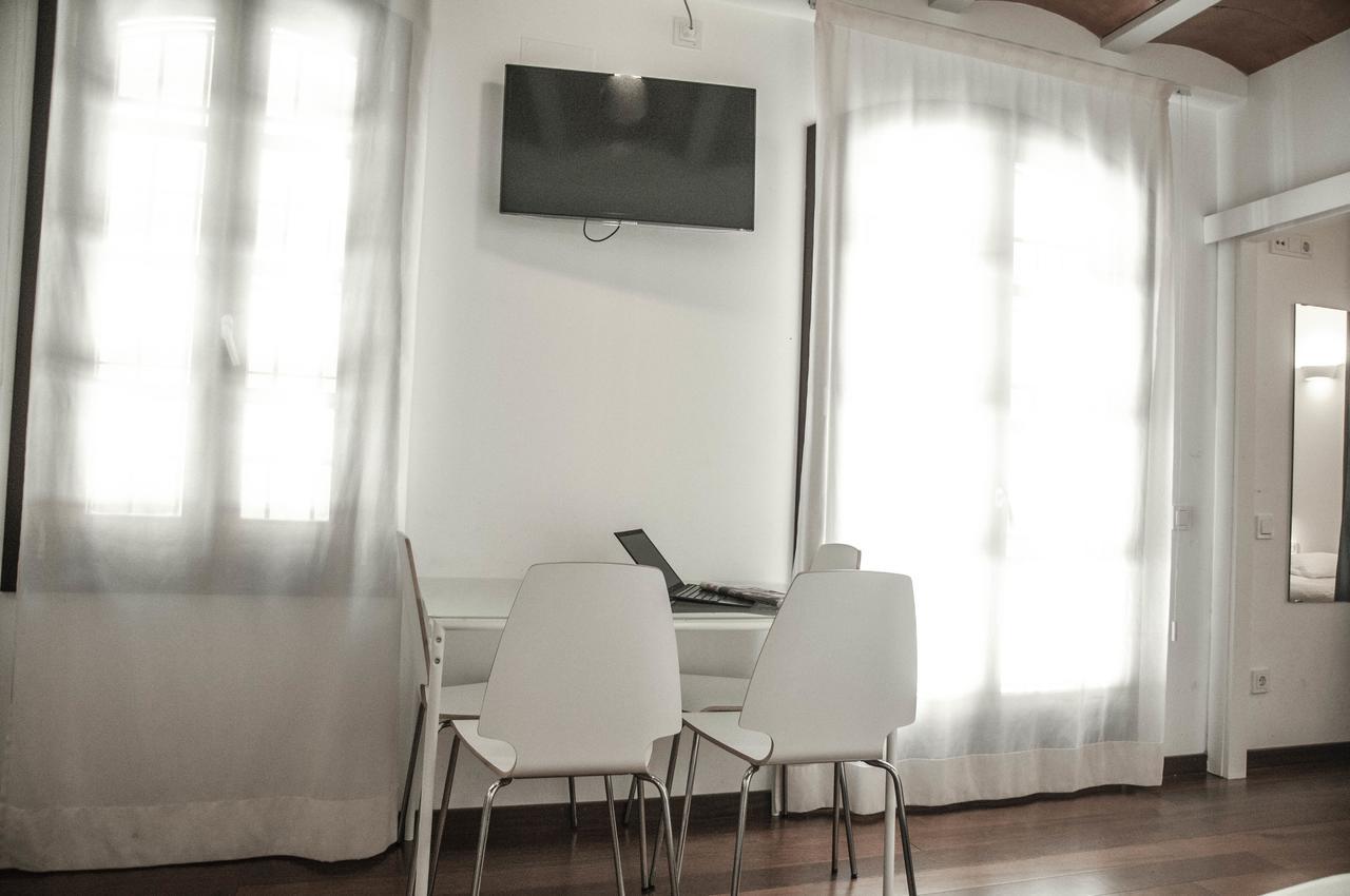 Barcelona Beach Apartments *