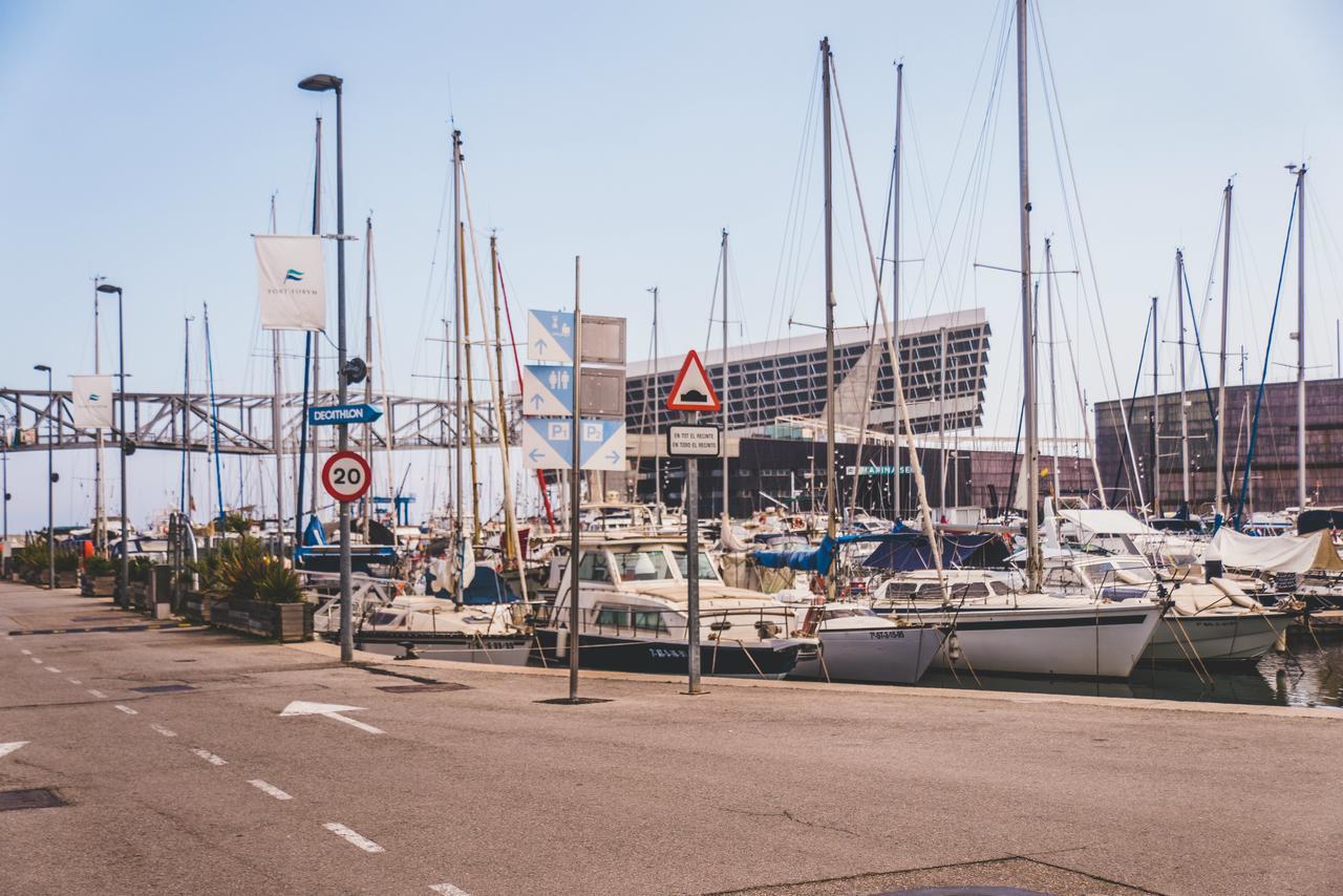 Motor Yacht Boatel Hotel en barco