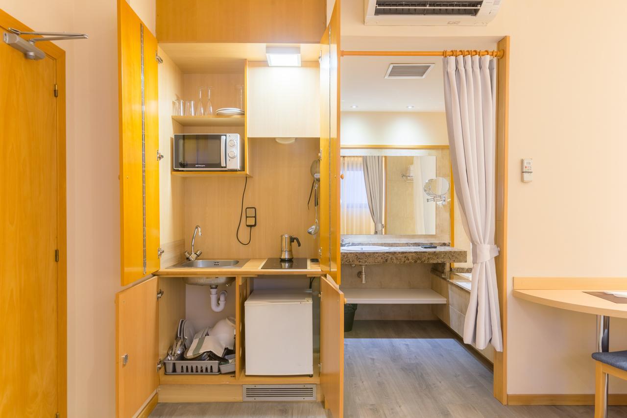 Dv Apartahotel *