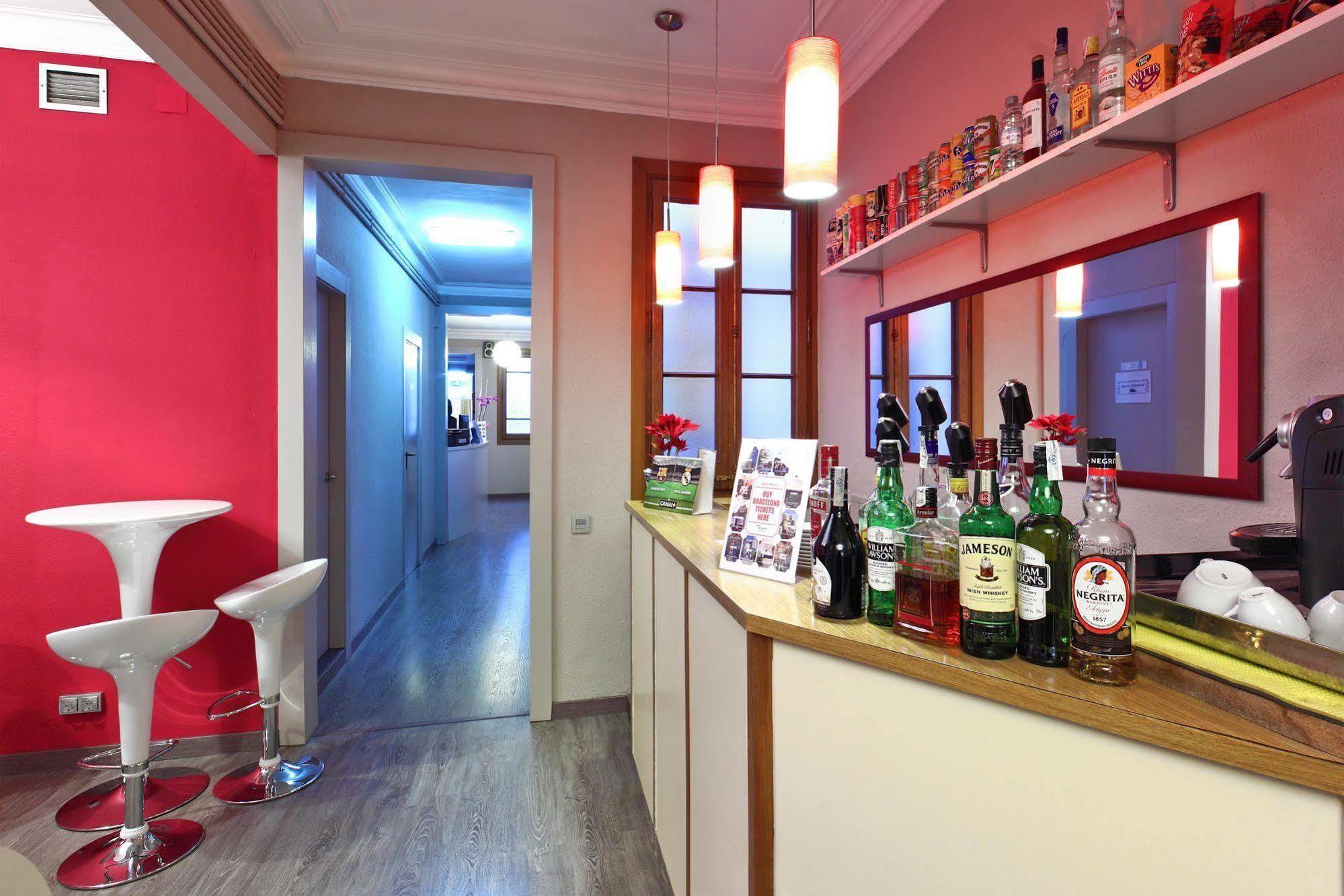 Hotel Ginebra *