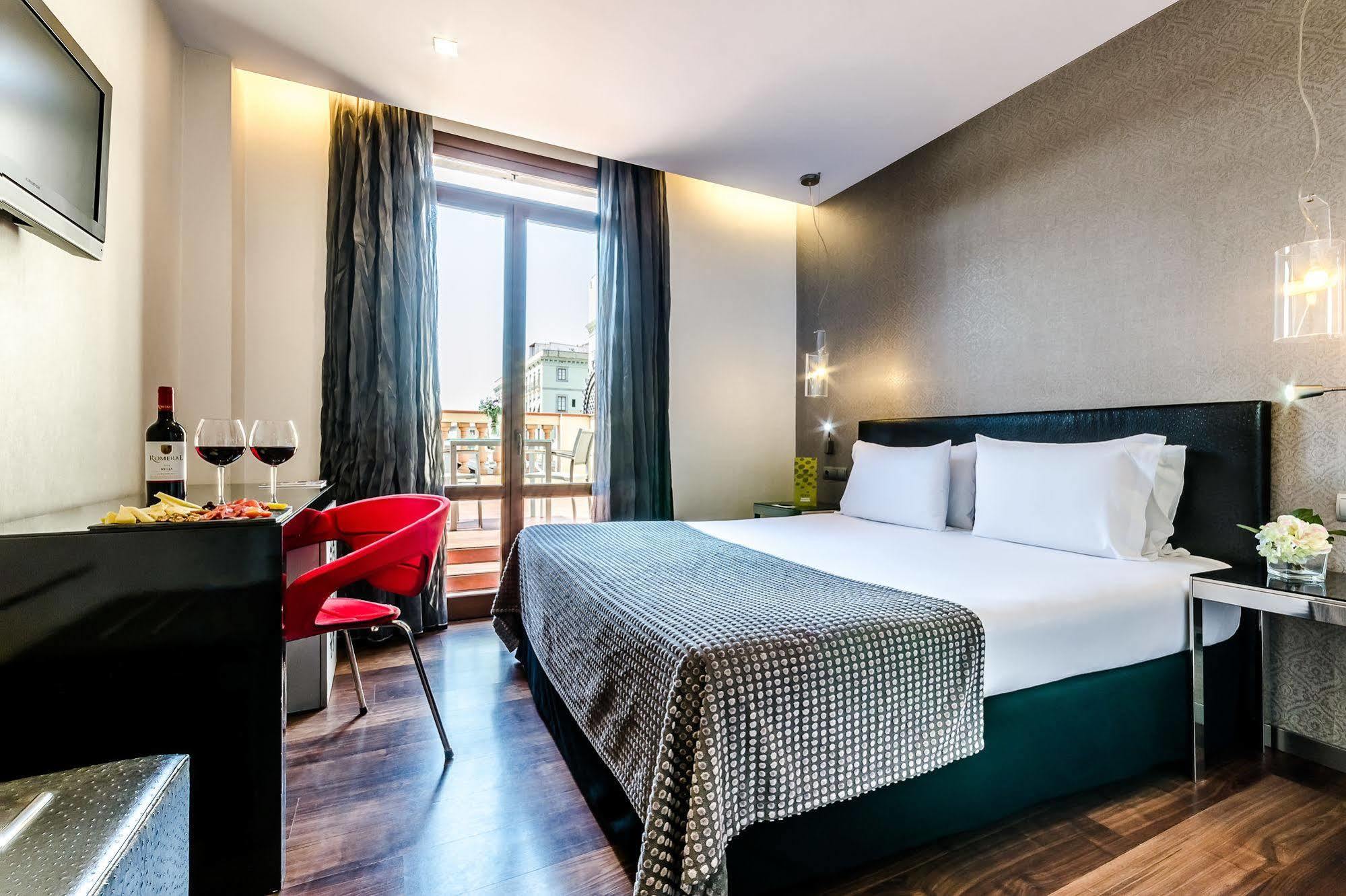 Hotel Exe Ramblas Boquería 3*
