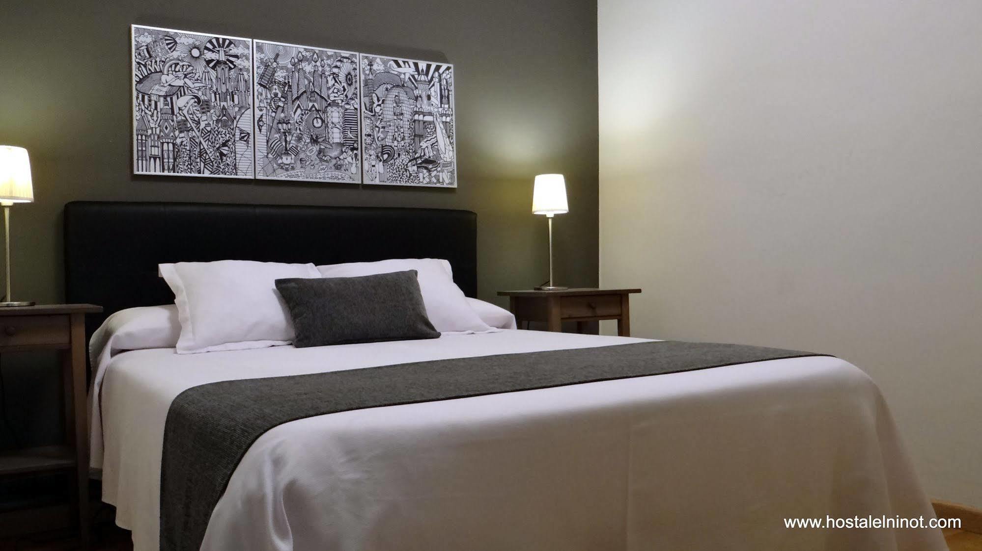 El Ninot Guest house