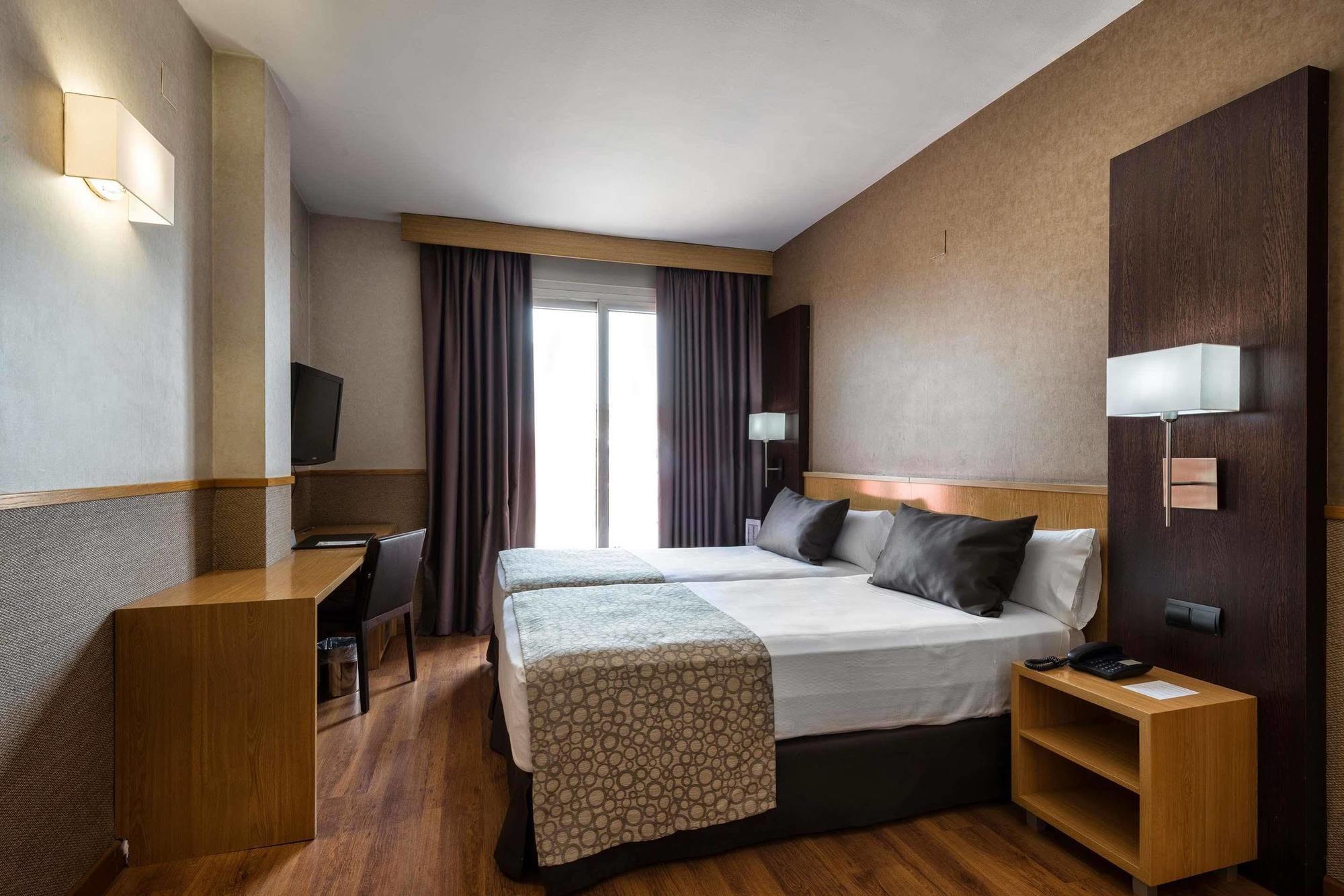 Hotel Catalonia Sagrada Familia 3*