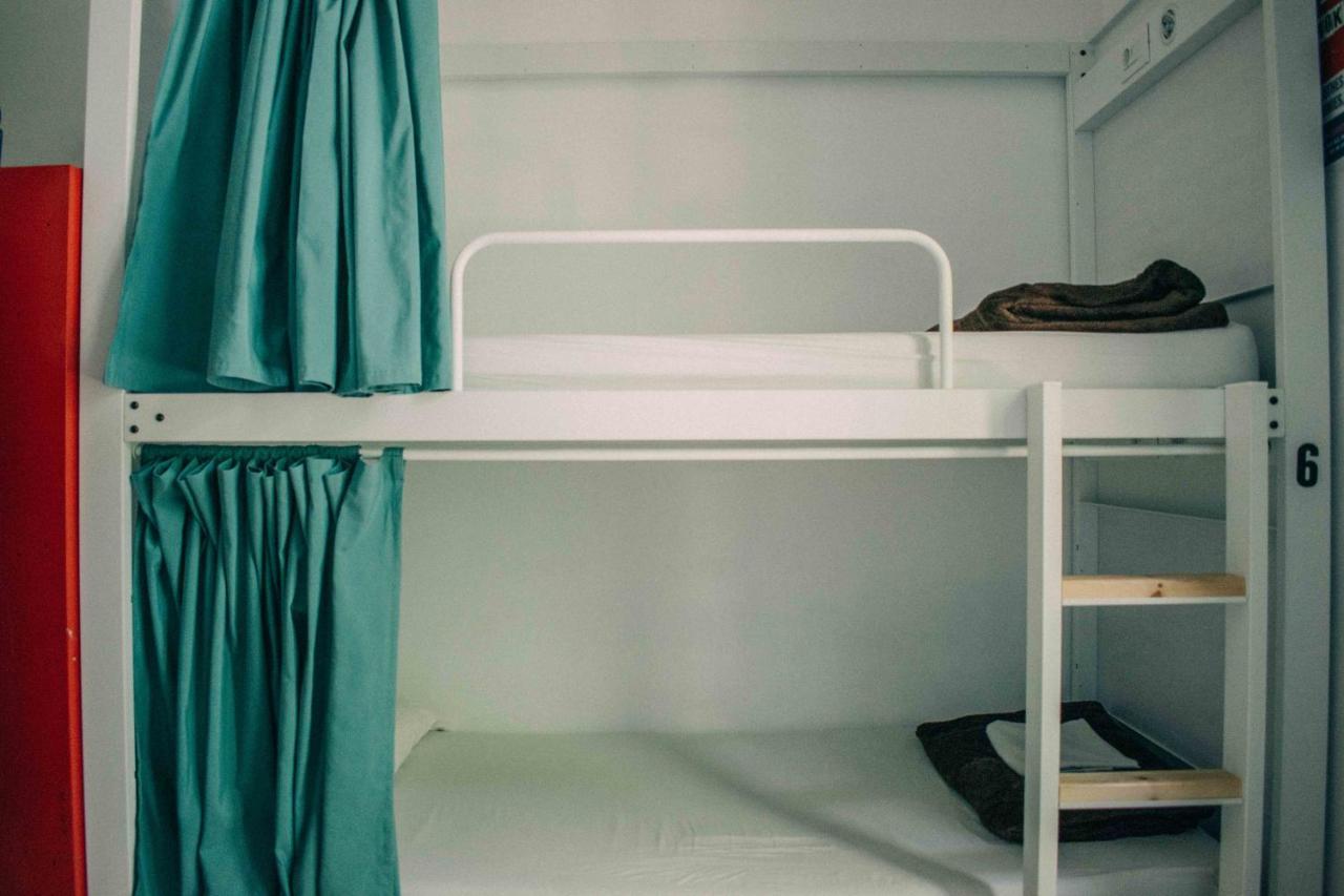 Hostal Black Swan