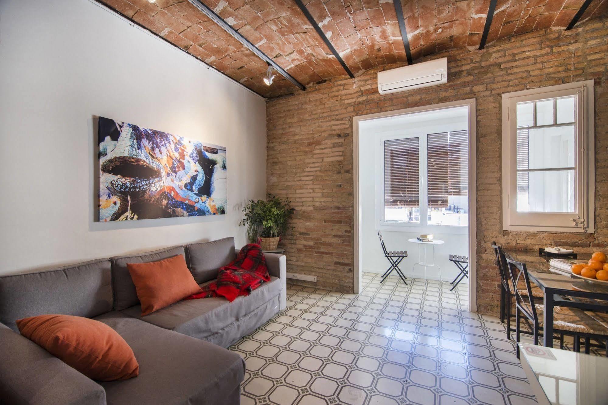 Apartment Happy People Gaudi Sant Pau Barcelona