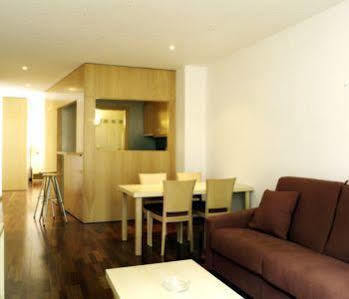 Apartamento Aspasios Plaza Real Barcelona