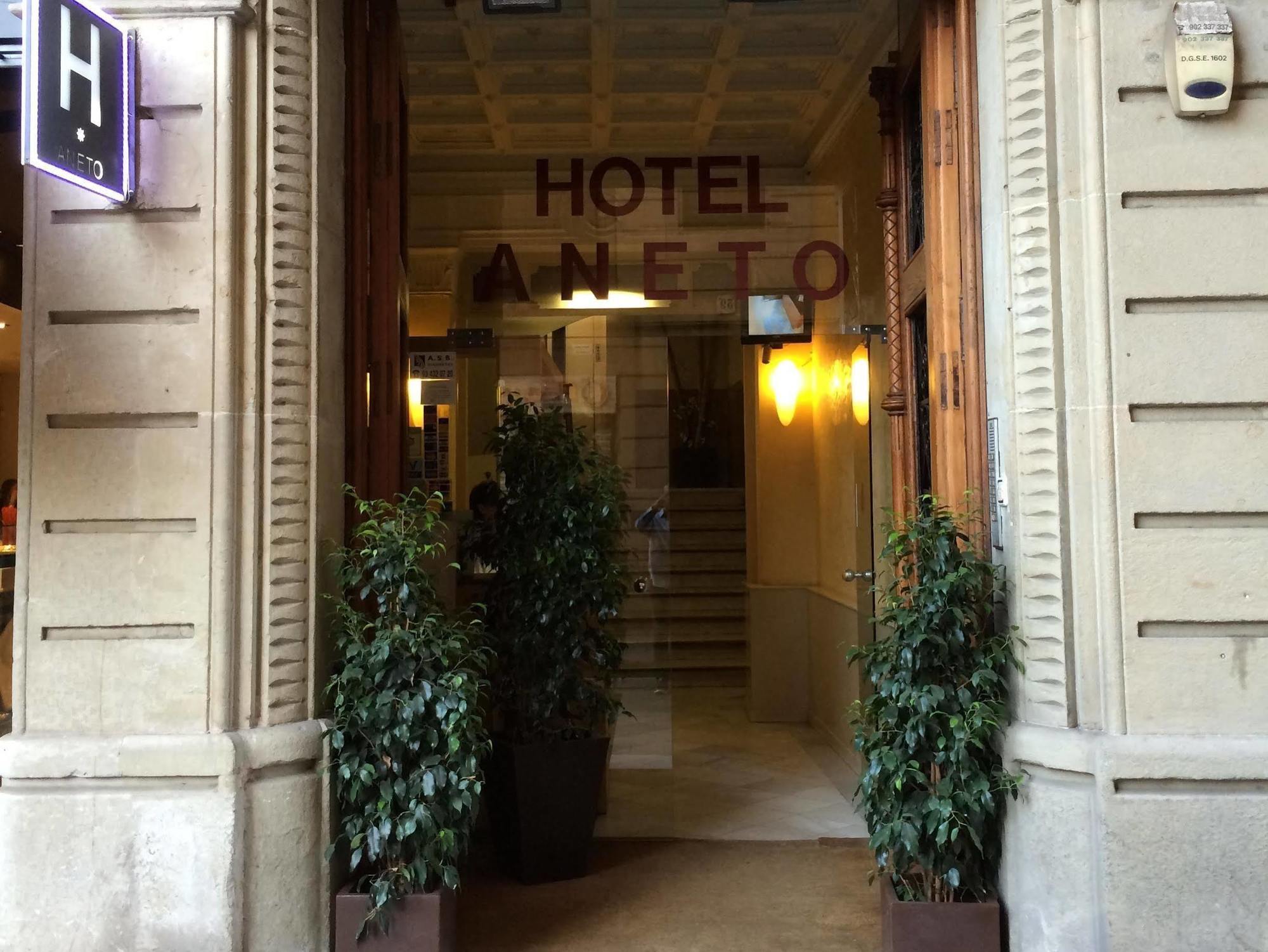 Aneto Hotel
