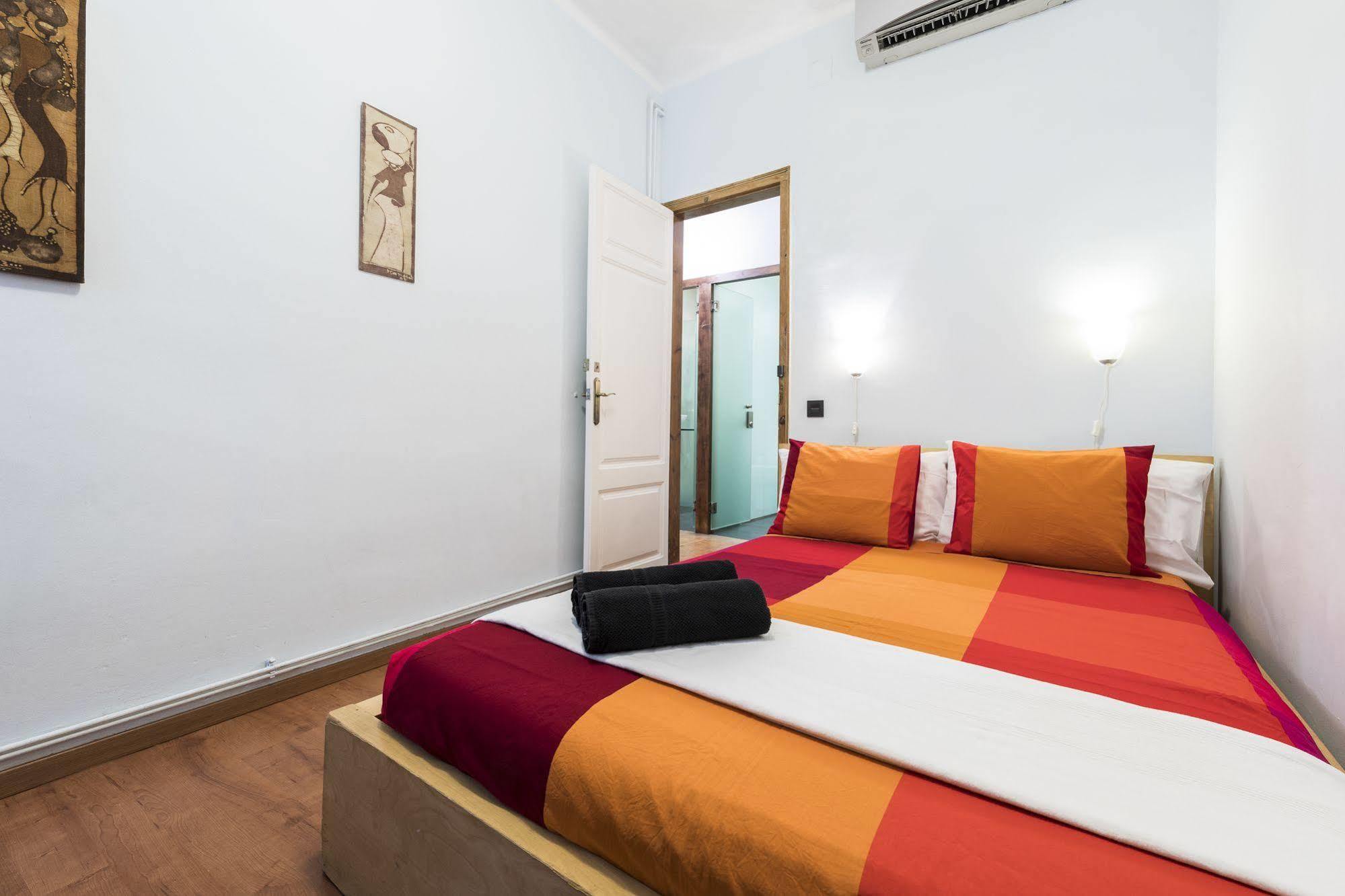 Vidre - Plaza Real Guest house